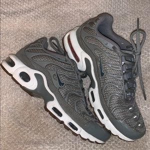 Nike Women’s Sneakers-Great Condition